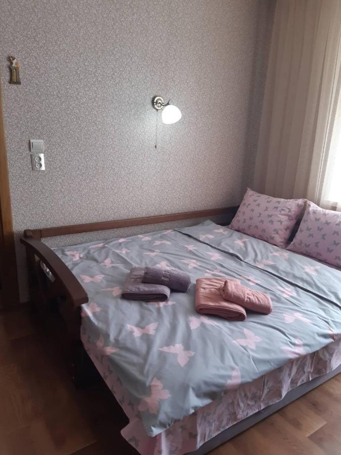 Apartamento Однокімнатна Shepetivka Exterior foto